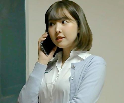 こんな先生いたらダメだろｗｗｗ無人の校舎で生徒とハメまくっとるｗたわわな美巨乳震わせ腰くねらせて喘ぎまくるｗｗｗ