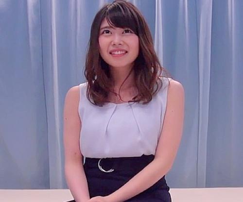 恥ずかしいもん､､､♡MM号にやってきた神カワ女子大生！卑猥な恰好をさせられセクハラマッサージからの激ハメされちゃうｗ