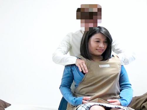派遣先のスケベ客の過剰要求にも真心サービスｗｗｗｗｗ出張家政婦の豊満ママが若者チンポの性欲に根負けしちゃうぜ！！！！！！