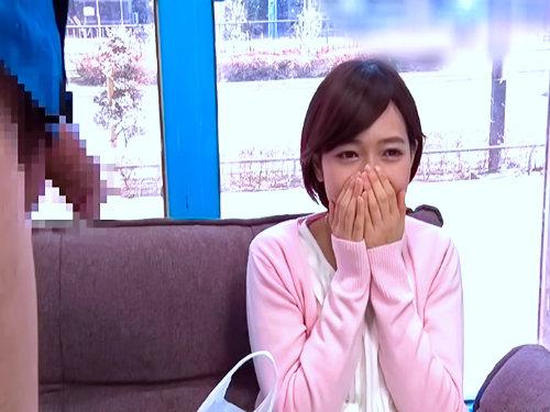 MM号に迷い込んでしまったが最後なｗｗｗお悩み相談のつもりが脱がされスッコスコ！無毛ワレメ爆濡れ腰振りしちゃった清楚美乳