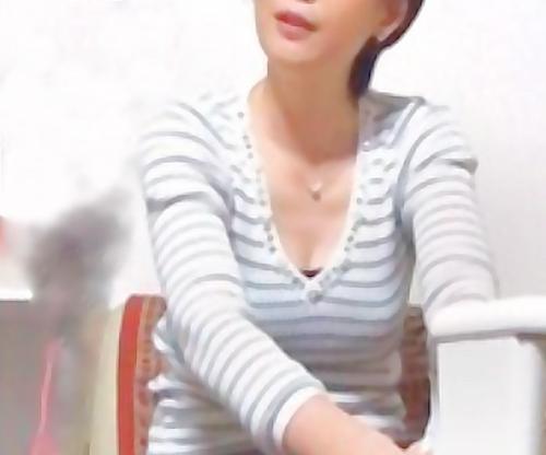 こんなおばさんでいいのね､､､♡清楚熟女が脱げば超スケベｗｗｗ年下チンポに口説かれ浮気セックス中出し絶頂！