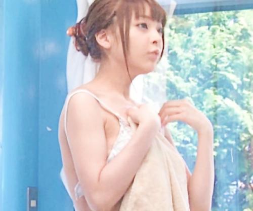 MM号に乗り込んだ女子大生にエロマッサージ強行すれば感じまくりトロトロまんこに肉棒ぶち込み！！