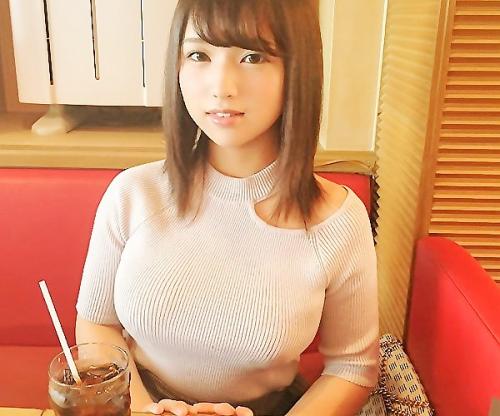 最高おっぱいマジすげぇｗｗｗ激ロリシロート娘を激ハメ！「すっごい感じるぅ､､､♡」デカ乳揺らして悶絶絶頂ｗ