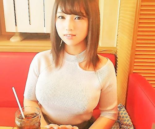 はやくホテルいこーーよ♡たわわに実った美爆乳！すっげｗｗｗロリ美女の濃厚ハメ撮り！エロ可愛えぇｗｗｗ