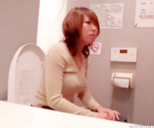『いやッ！ヤメてよッッ！！』トイレで酩酊するくそギャルを二人がかりで肉奴隷調教！恐怖で動けないカラダを激辱ハメホｗｗｗ