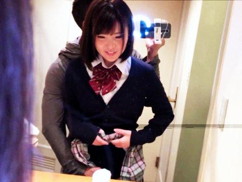 親が知ったら泣くぞｗｗｗｗｗ黒髪清楚な制服天使のスマホ動画が完全流出！！Ｃカップ未開発ボディのやっべぇ痴態マジキチ♡