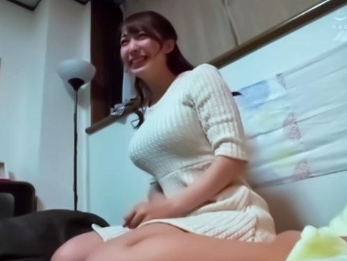 彼女さんの乳でっけぇなｗｗｗｗｗ終電逃した恋人カップルが餌食？！タクってあげるついでに彼女のお乳をNTR決定な♪