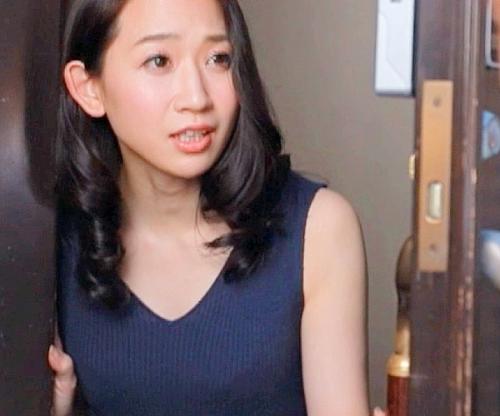 これは凄い！！貞淑な美人妻が息子の同級生たちの性奴隷に！次々に注ぎ込まれるザーメンがエグエロ！！