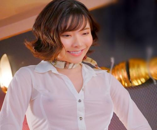 挿れたいの｡｡｡？スケベ美女が卑猥な衣装でおもてなし！超スタイル美乳で密着されたらパコりたくなるだろｗｗｗ