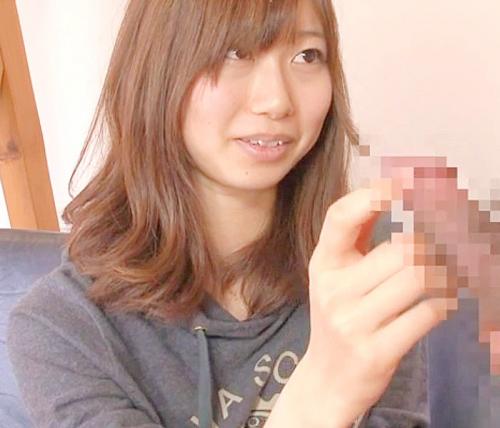 さわっても､､いいですか？目の前のギンギンに反り勃つチンポに股間ぐっちょりｗｗｗ素人ギャルが超発情してエロ暴走ｗｗｗ