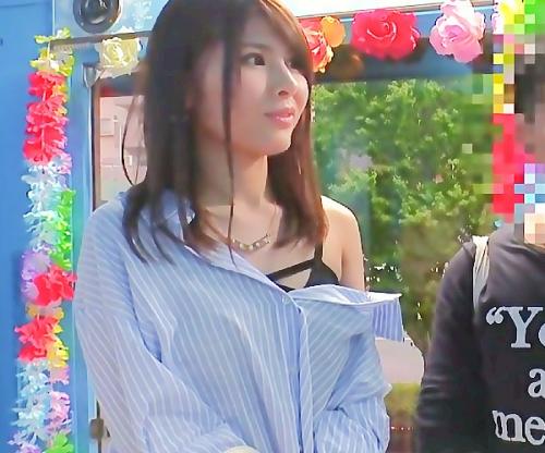 外に聞こえちゃぅーーー！美ギャルが謝礼欲しさに裏切り行為ｗｗｗ彼氏を外に待たせて大量潮中出しアクメｗｗｗ