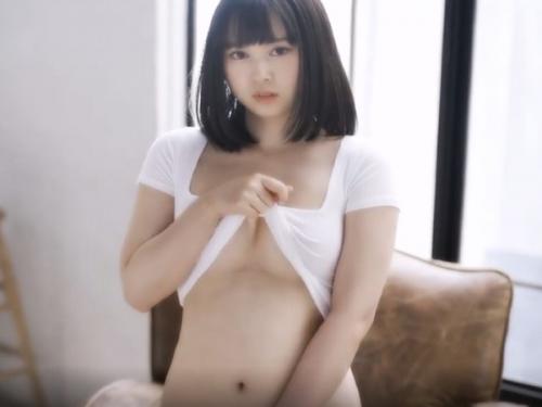 超有名な着エロアイドルがＡＶ解禁キタコレｗｗｗｗｗくびれ貧乳なロリマンを堂々披露のデカマラ調教にうっとり赤面絶頂だぜ！！
