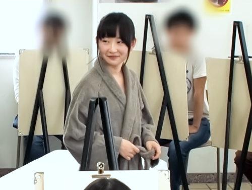 こんなの無理ですってばぁ､､！声我慢！イキ我慢！ヌードモデル全裸視姦に秒濡れちゃうロリ少女が公開挿入に理性崩壊アクメ潮♡
