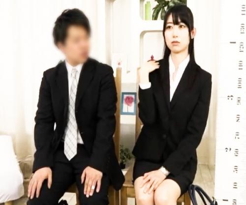 憧れの女上司と個室に閉じ込められたら高まる性欲は抑えられずにスイッチ入れば強引に犯しちゃえ！！