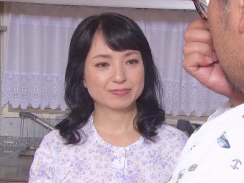 奥さん､､､タマってんだろｗｗｗ美人妻が変態ゲス野郎の餌食に！寝こみを急襲されて屈辱セックス中出し悲哀ｗｗｗ
