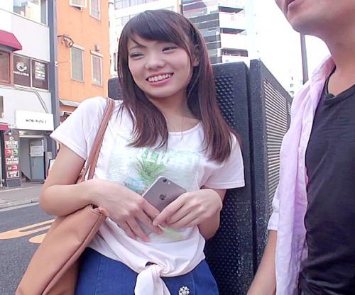 少しだけなら､､､♡街ブラ中のガチンコ素人娘！警戒心強めだけど口説かれ強引に脱がされパコられるｗｗｗ