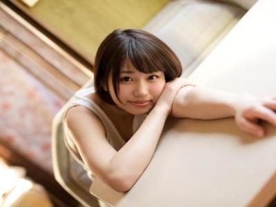 唯井まひろ　奇跡の美少女が初めての人前ＳＥＸで敏感すぎる体を弄られガチイキする姿は必見！！
