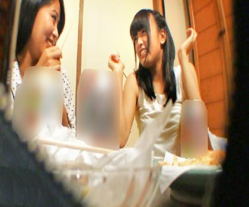 呑み過ぎ注意！泥酔しちゃった綺麗なお姉さんが強引に脱がされハメられちゃう様の盗撮記録を大公開！！