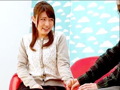 椎名茉友　優しいＯＬを引っ掛けて童貞君にプレゼント！戸惑いつつも火が付いたら止まらない赤面ＦＵＣＫ！