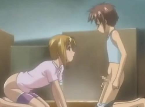 男の娘ｘ男の娘！！屋根裏部屋で幼少期の男児が覗き見勃起でイケない関係になるエロアニメ動画