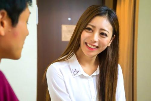 〚ハメ撮りドキュメント〛素人ナンパしたギャル系お姉さんのスレンダーな体を堪能するまでを撮影する企画で本気セックス！！