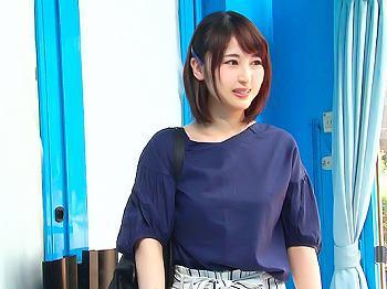 〚人妻ナンパ企画〛素人ナンパした若妻に早漏チンポのお相手相談❤オナニー鑑賞にドン引きしながらもしっかり相手をしてくれる！