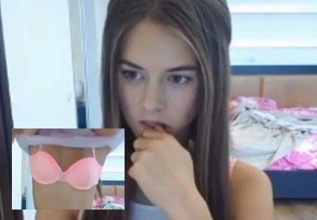 【ライブチャット】妖精みたいな金髪美少女のおっぱい見たらバチがあたって死んじゃうかも‥彼女は貧乳がイイよね