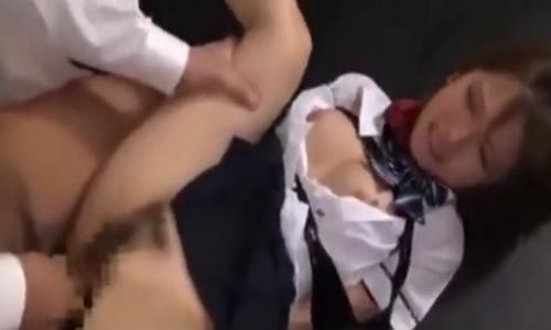 【女子高生】檻の中で拘束される女の子が一通り陵辱され中出しされる【陵辱レイプ】