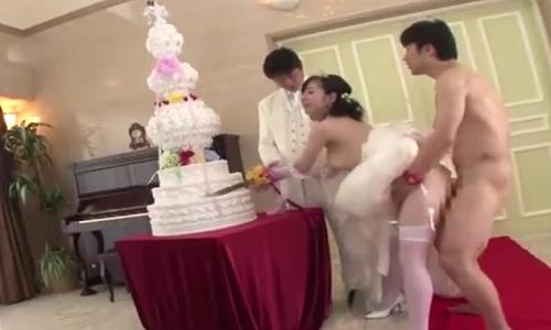 【人妻】時間を止めて結婚式中の花嫁を中出しレイプする！【時間停止】