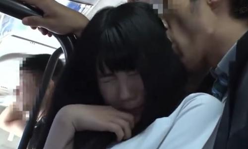 【女子高生】痴漢に手コキさせられたり顔をべろべろ舐められたりｗ【痴漢陵辱】