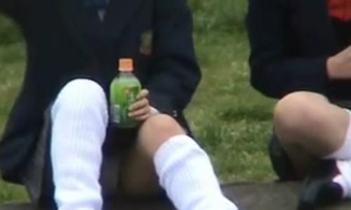 【女子高生】野外でパンチラしてる女の子は盗撮されるんですよｗ【パンチラ盗撮】