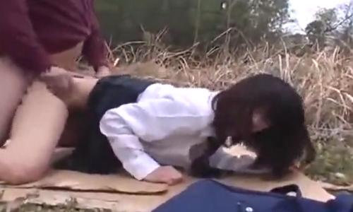 【女子中学生】輪姦されて捨てられてた女の子を優しく慰めてレイプするｗ【陵辱レイプ】