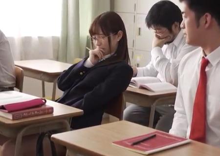 【天使もえ】『もっと私をイかせなさい！』授業中に隣の席の同級生にリモコンバイブで責めてもらう生徒会長ｗ