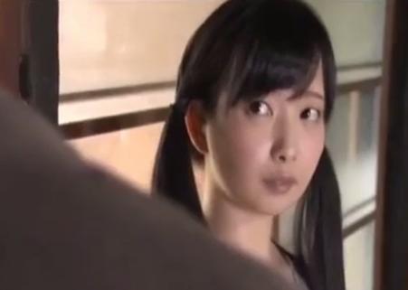 【芹沢つむぎ】使用人を呼び出して、いきり立ったイチモツをマンコにぶち込んで貰い性欲を満たす破廉恥な娘！