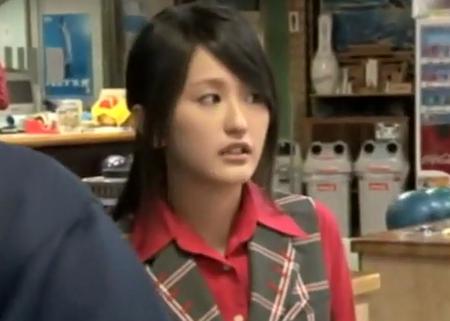【若菜亜衣】ボーリング場で親切にしてくれた店員が可愛かったのでバックヤードで犯すなんてマジ鬼畜だな