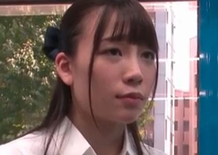【富田優衣】就活中の女子大生をマジックミラー号に連れ込み媚薬ドリンクを飲ませマネキン相手に素股させたら…