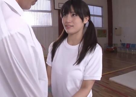 【高橋しょう子】転校生はグラビアアイドルのたかしょーちゃん。その美貌と美ボディで男子生徒を喰いまくる！