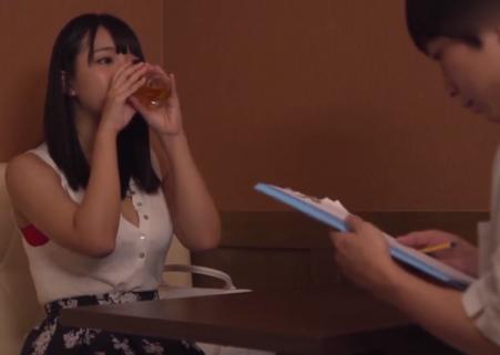 【稲場るか】痩身エステを訪れたちょいポチャ女子が、媚薬の入ったお茶を飲まされﾋﾞｸﾝﾋﾞｸﾝ！と快楽堕ち