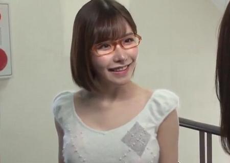 【深田えいみ】後姿がそっくりなんで彼女と間違えてお姉さんにハメちゃった！途中で気付いたけど締りが良すぎてやめられない！