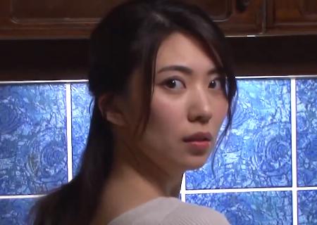 【山岸逢花】洗い物してると義弟が近づいて来て尻にチンポ擦り付けられる兄嫁『入れるのは駄目！』渋々フェラで抜いてやる事に