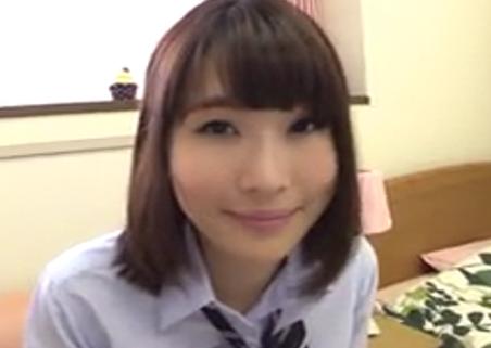 お口に出されたスペルマをごっくん、床にこぼれたスペルマも舌で舐め取ってみせる真正Mっ子女子校生