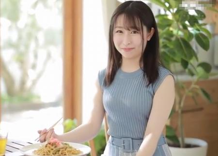 【成田つむぎ】元地方アナウンサーの経歴を生かして初生中出しSEXをマイクを持って実況レポートする事にｗ