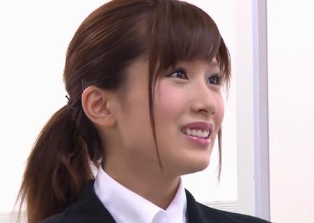 【小島みなみ】憧れの先輩がいる会社に就職したが、飲み物に薬を混入され半睡状態の所を無理矢理犯されてしまう
