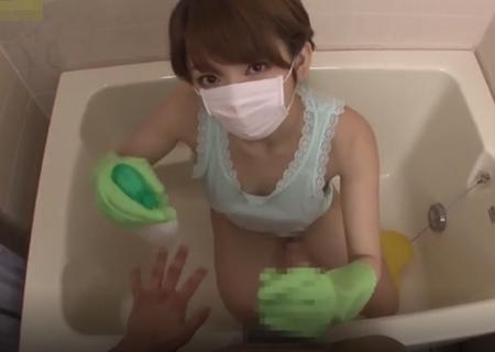 【希美まゆ】『このチンポ二度と使えなくしてやる！』と言ってお風呂掃除用の洗剤をチンポに吹きかける彼女ｗ