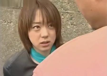 【結城リナ】女だてらにバイクを乗り回すライダーが男達に捕まった。酒を飲まされ意識朦朧、3人に輪姦される！