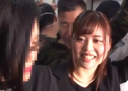 【望月あやか】喪服を着た女の色気は異常！法事帰りに満員電車で痴漢され…あまりの気持ち良さに漏らしちゃったｗ
