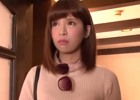 【ANRI】インタビュー中にパンツ脱がされ後ろから即ハメｗちんちんがどんどん増えて4Pファックに突入！