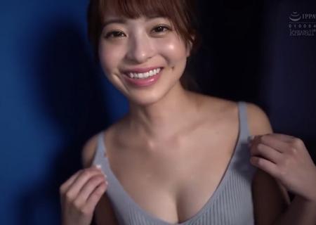 【桜もこ】目隠し拘束されたM男くんにキスをぶちかまし、フェラ、手コキで責め上げる可愛い痴女ちゃんｗ