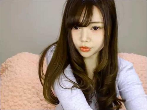 ライブチャット「はぁはぁ挿れて..クチュクチュ..あぁぁ..」ムチムチ娘が卑猥音を鳴らしクチュクチュオナニー！チャンネル