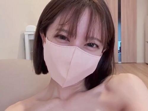 「興奮しちゃう…グチュグチュ…いっぱい出ちゃう…だめイクイクッ！ブジャァァァ！」パイパン痴女が潮吹き絶頂！ライブチャット